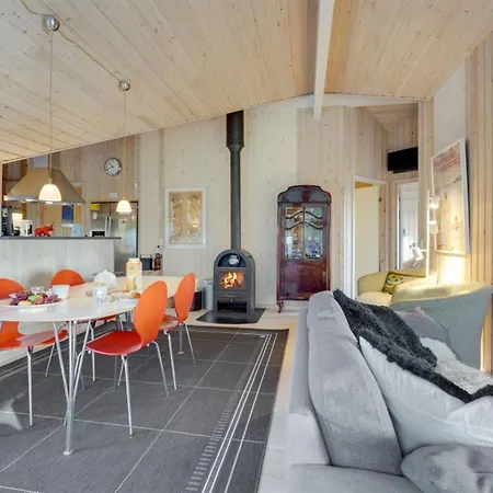 Feriehus Matine - 800m From The Sea By Interhome Rødby